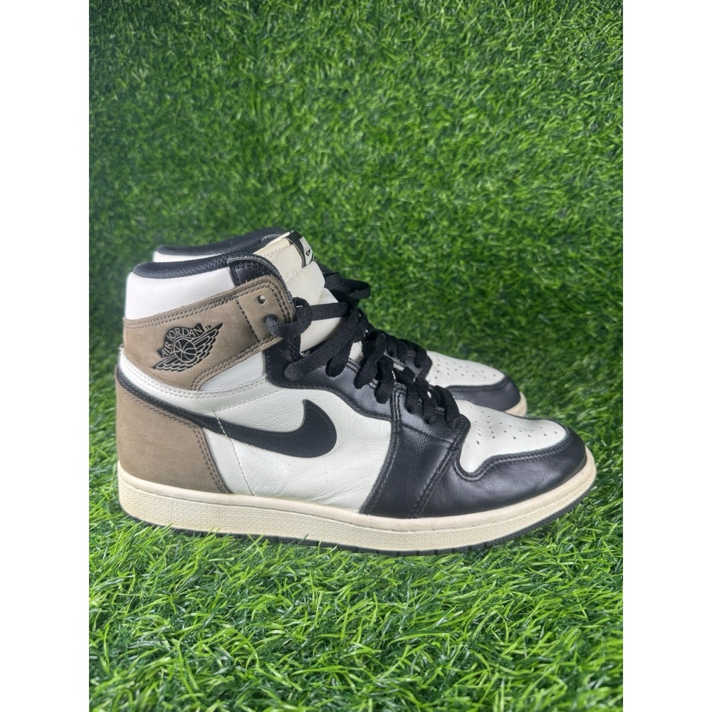 Jordan 1 Retro OG High Dark Mocha Mens Size 10.5 Brown 555088-105